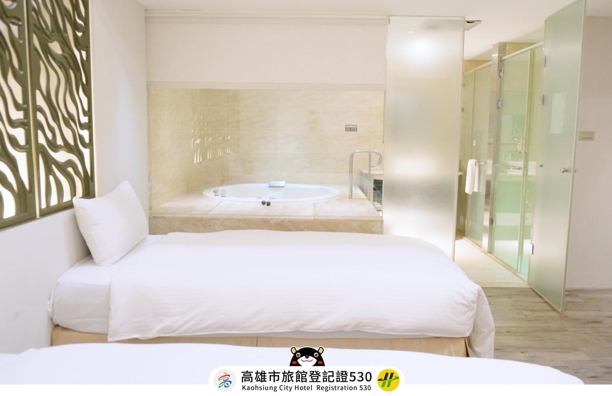 友愛京賞國際大飯店 Yoai Jing Shang Hotel Kaohsiung Exterior photo